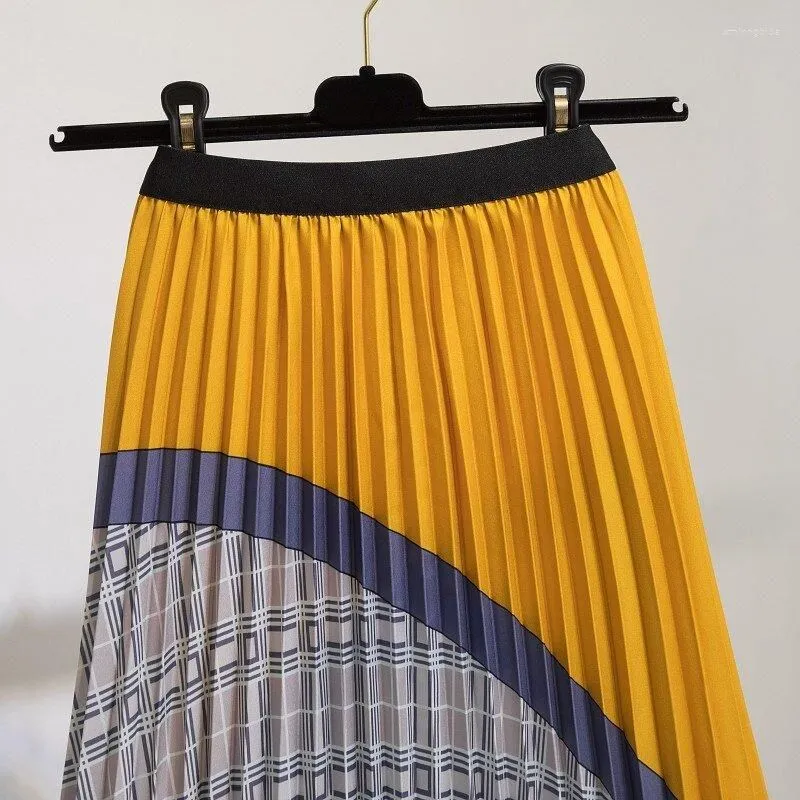 Skirts Fashion Casual Half-length Skirt Large Pleated Long A-line Striped Pattern Women Wavy Graphics Creative