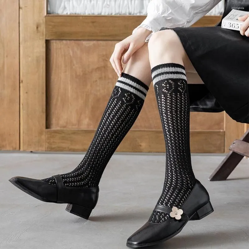 Women Socks Women`s Sock Tube Knee-Length Black And White Horizontal Strips Four Seasons Fashion Comfortable Leisure Sports Cotton