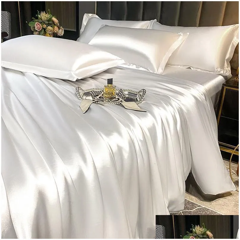 Bedding sets Nordic Mulberry Silk Set with Duvet Cover Bed Sheet Pillowcase Luxury Couple Single Double Summer 1 2 People Bedsheet