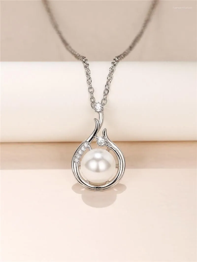 Pendant Necklaces CAOSHI Elegant Lady Engagement Necklace With Simulated Pearl Shiny Zirconia Accessories For Wedding Ceremony