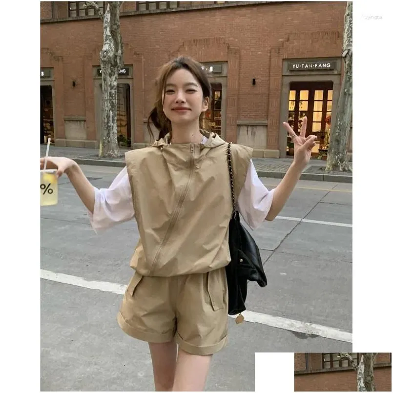 Women`s Tracksuits Korean Khaki Sports Casual Suit Women`s Summer Sleeveless Hooded Coat Wide Leg Shorts Two-piece Set Fashion Female
