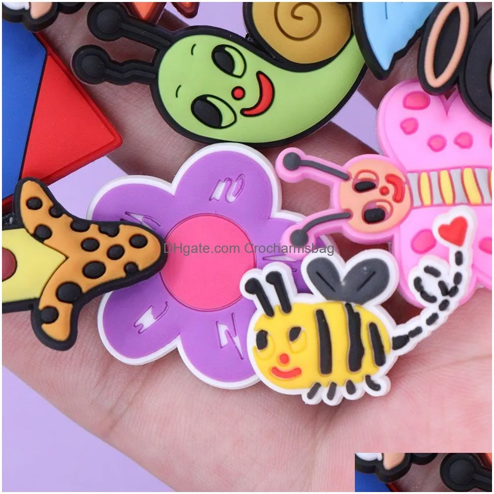 Shoe Parts & Accessories Wholesale 100Pcs Pvc Butterfly Snail Sun Charms Pig Flower Bee Buckle For Children Backpack Button Clog Drop Dhpev