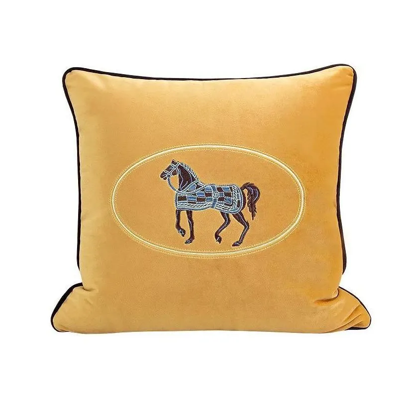 Cushion/Decorative Pillow Luxury Living Room Sofa Decorative Case Embroidered Horse Cushion Er El Bedroom Bedside Square Drop Deliver Dh5Tz