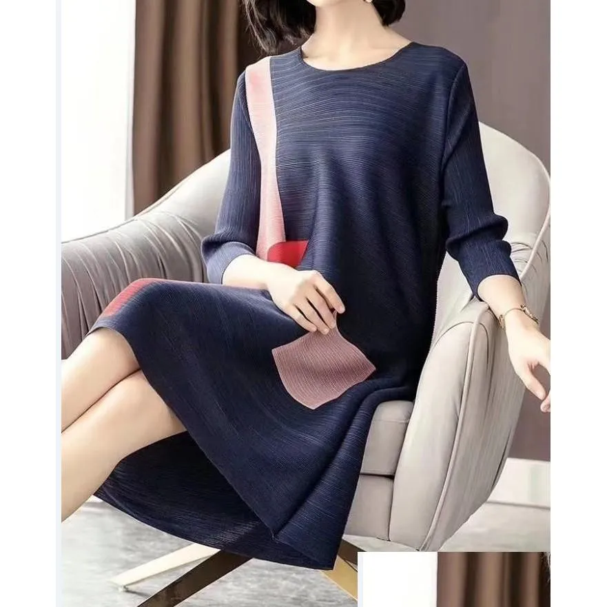 Casual Dresses Miyake Summer Fashion Patchwork Pleated Loose O-neck Three Quarter DressCasual