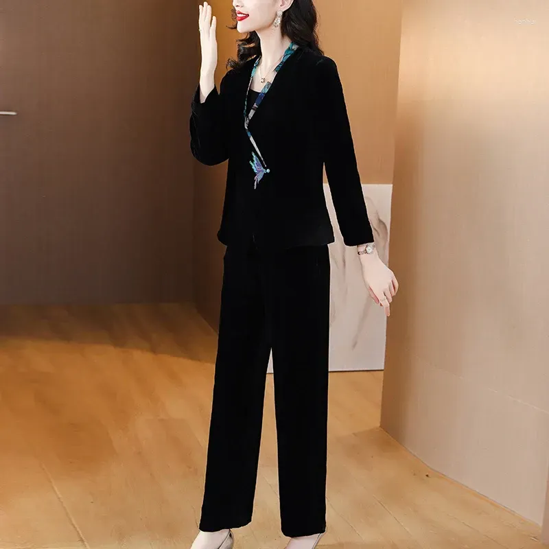 Women`s Two Piece Pants 2024 Autumn/Winter Black Silk Embroidered Velvet Long Sleeve Jacket Set V-Neck Loose Large Slim