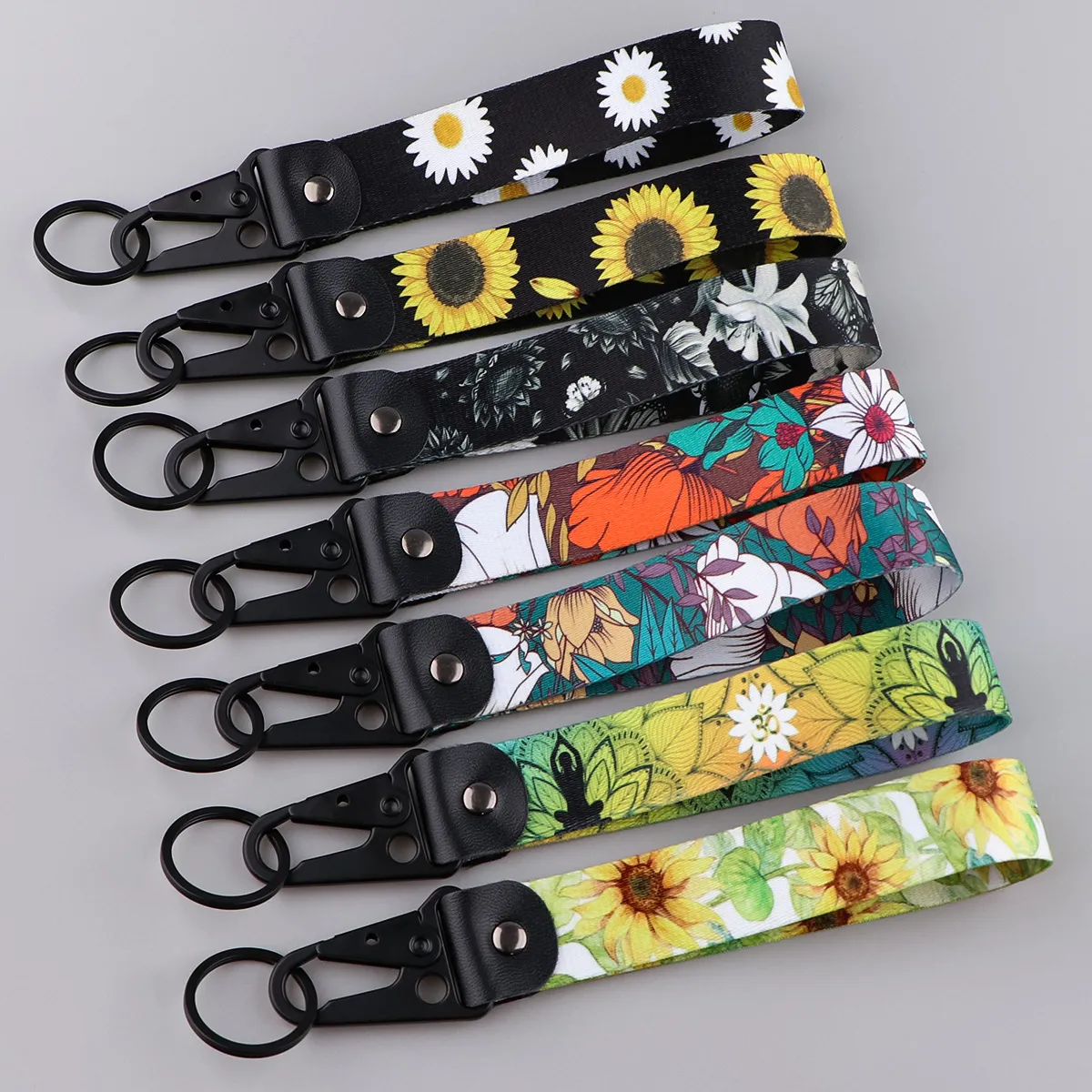 Keychains & Lanyards Various Types Of Cartoon Cool Key Tag Embroidery Fobs For Motorcycles Cars Bag Backpack Keychain Fashion Ring Gi Otekr