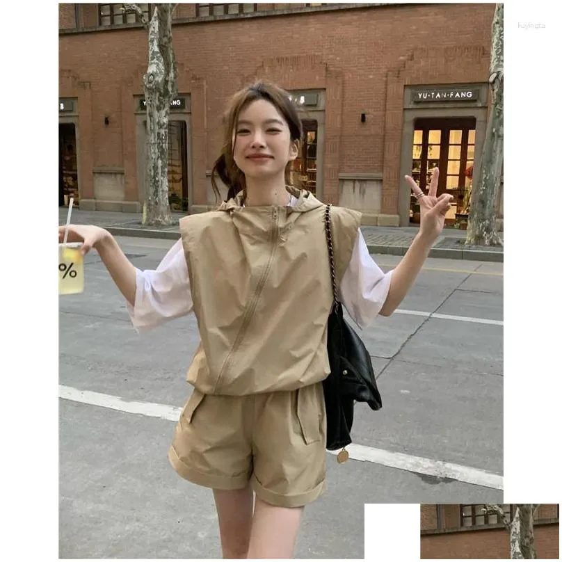 Women`s Tracksuits Korean Khaki Sports Casual Suit Women`s Summer Sleeveless Hooded Coat Wide Leg Shorts Two-piece Set Fashion Female