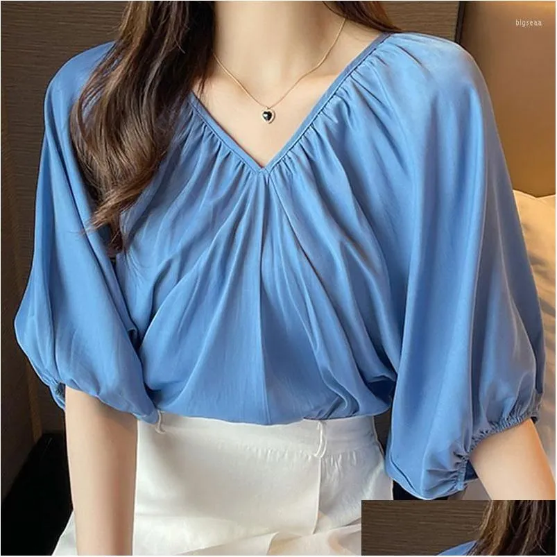 Women`s Blouses Fashion Women Clothing 2023 Summer V-neck Bat Sleeves Short Sleeve Shirt Loose Blouse Female White Black Blue Apricot