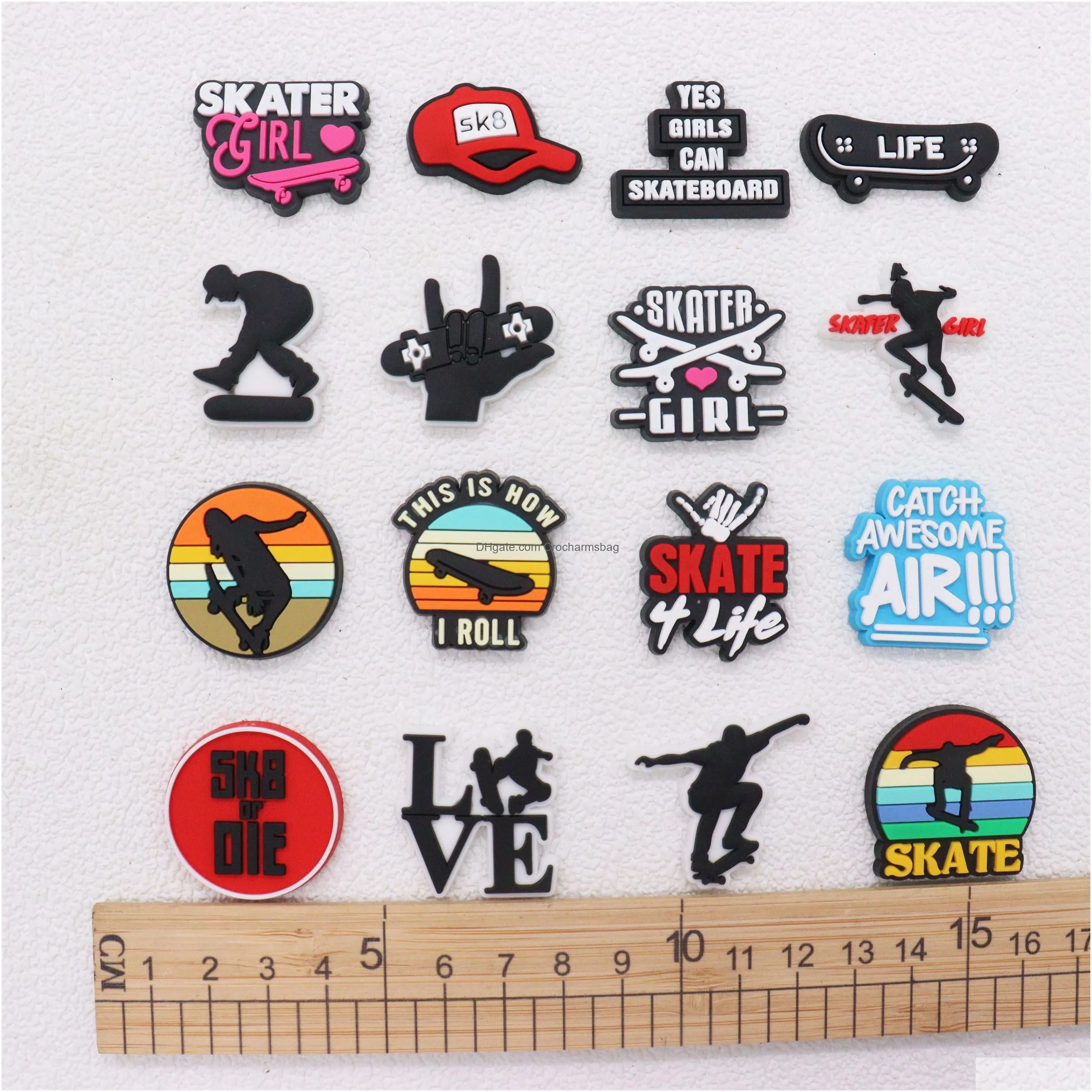 Shoe Parts & Accessories Wholesale 100Pcs Pvc Yes Girls Can Skateboard Skater Life Love Guitar Charms Man Woman Buckle Decorations For Dhzjo