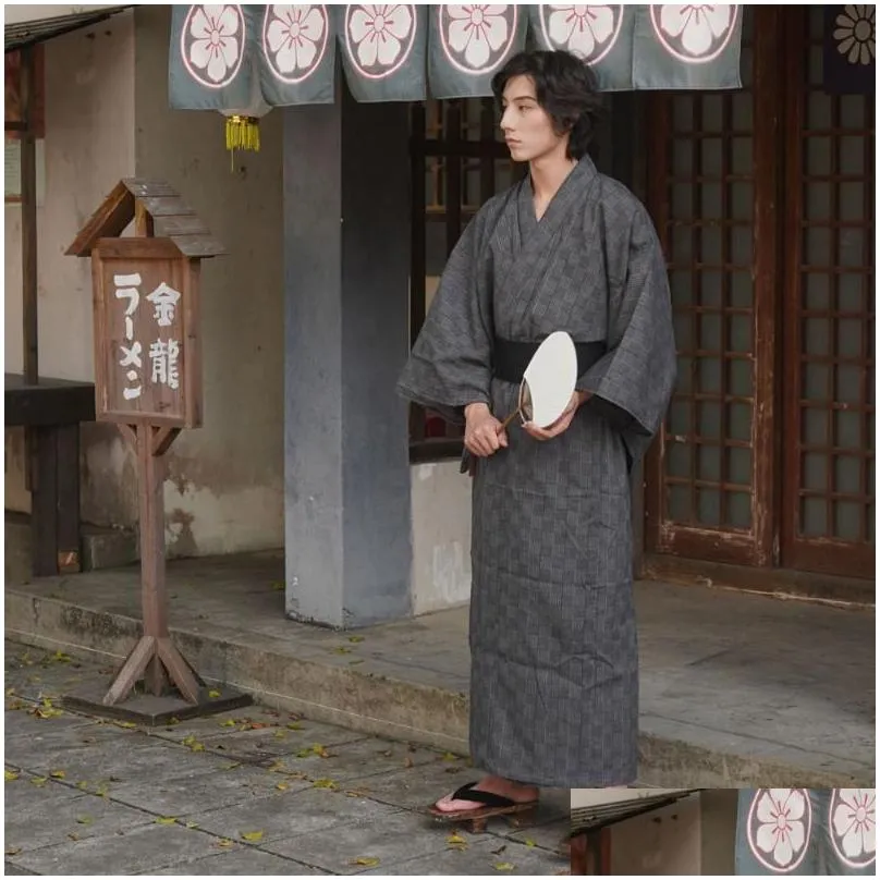 Ethnic Clothing Japanese Traditional Costumes For Men Kimono Yukata Plaid Robe Male Fashion Classic Outfit Spa Bathrobe Black Gray Soft