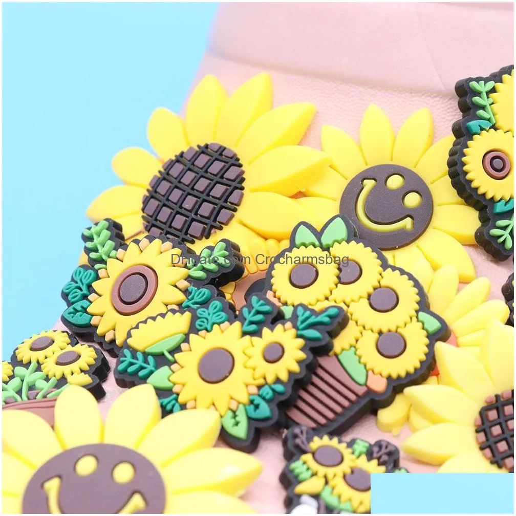 Shoe Parts & Accessories Wholesale 100Pcs Pvc Flower Sunflower Buckle Charms Adt For Wristband Button Clog Decorations Drop Delivery S Dhpid