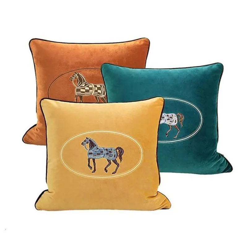 Cushion/Decorative Pillow Luxury Living Room Sofa Decorative Case Embroidered Horse Cushion Er El Bedroom Bedside Square Drop Deliver Dh5Tz