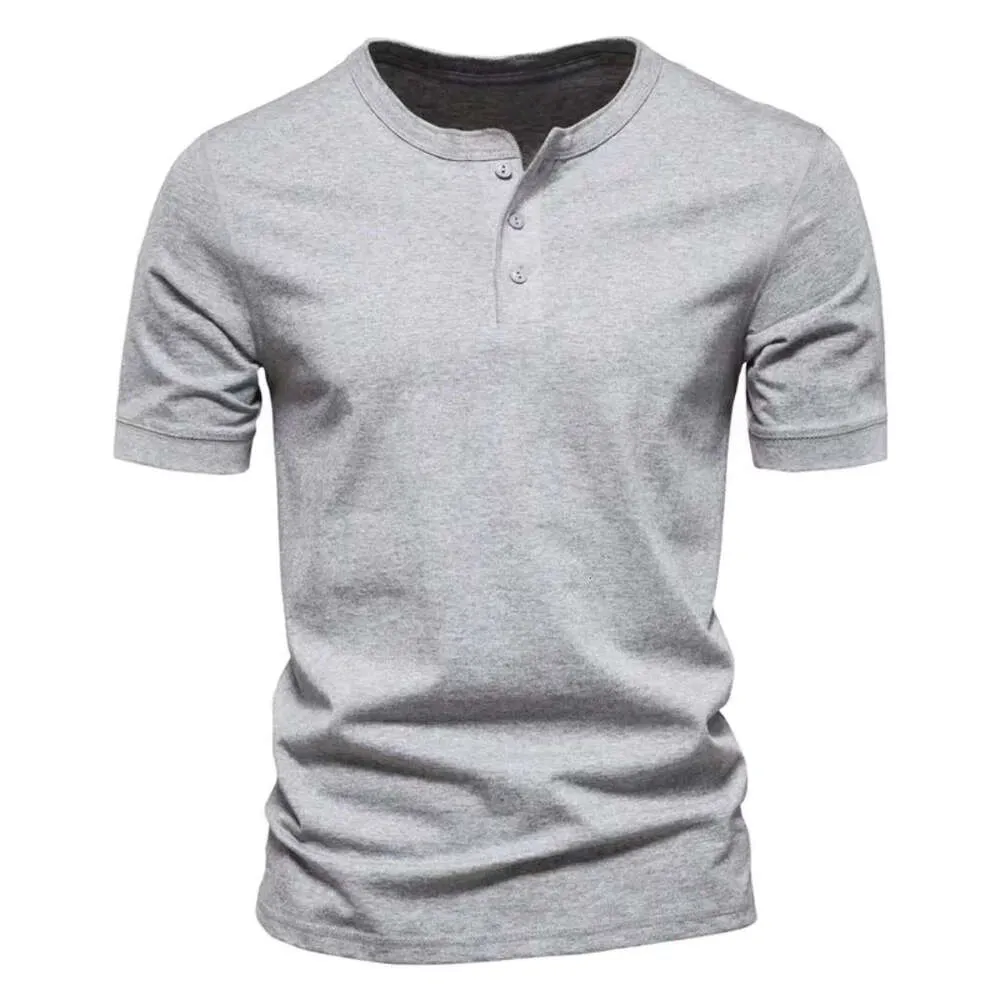2023 Men's Round Neck Short Sleeved Men's Youth Leisure Fit Sports Henley Shirt Solid Color T-shirt Men