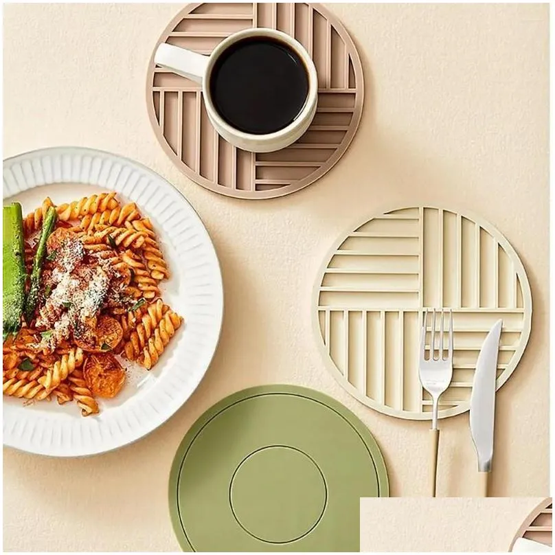 Table Mats Round Heat Insulation Mat Nordic Resistant Non-slip Silicone Trivet Double-side Design Pot Holders Kitchen