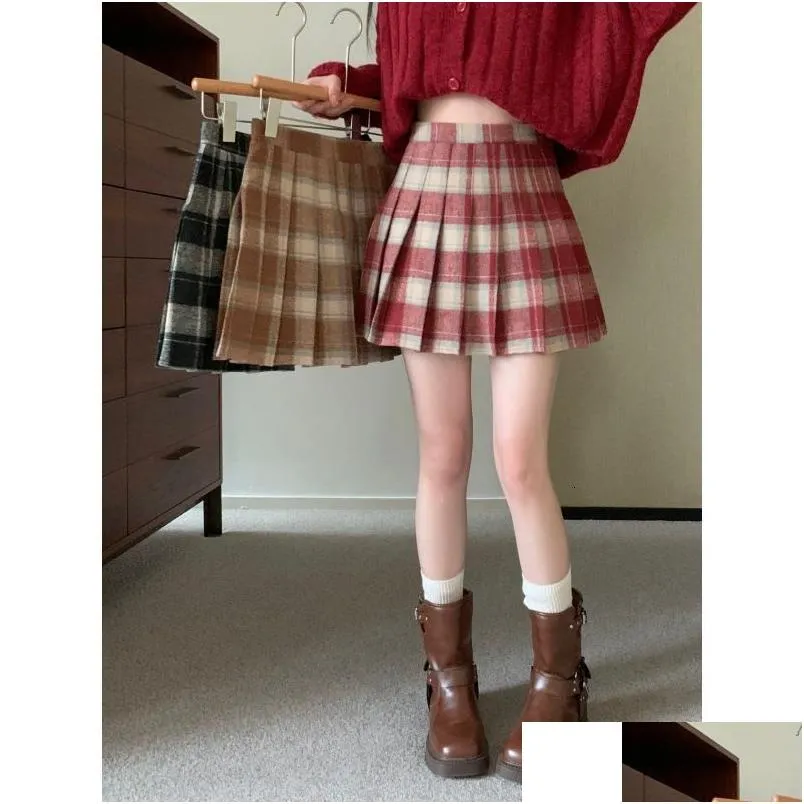 Autumn And Winter Chain High Waist Slimming A-Line Plaid Pleated College Wind Woolen Bust Skirt Women 210521