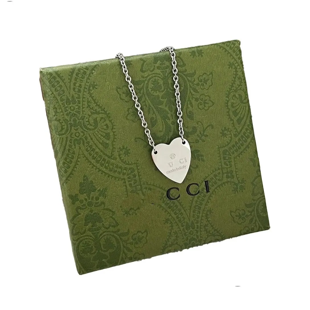 Pendant Necklaces Brand Heart Necklace Designfor Women Sier Vintage Design Gift Long Chain Love Couple Family Jewelry Celtic Style Let Otola
