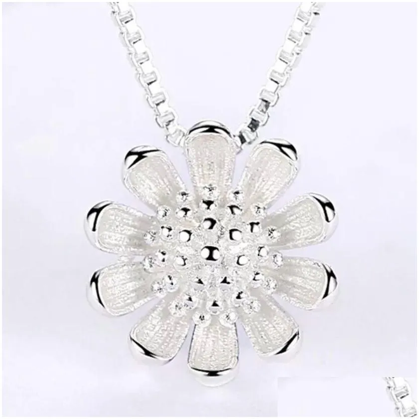 daisy necklace pendant fashion wedding jewelry lovely imitation 925 sterling silver jewelry plated silver necklaces vibrant sun flower