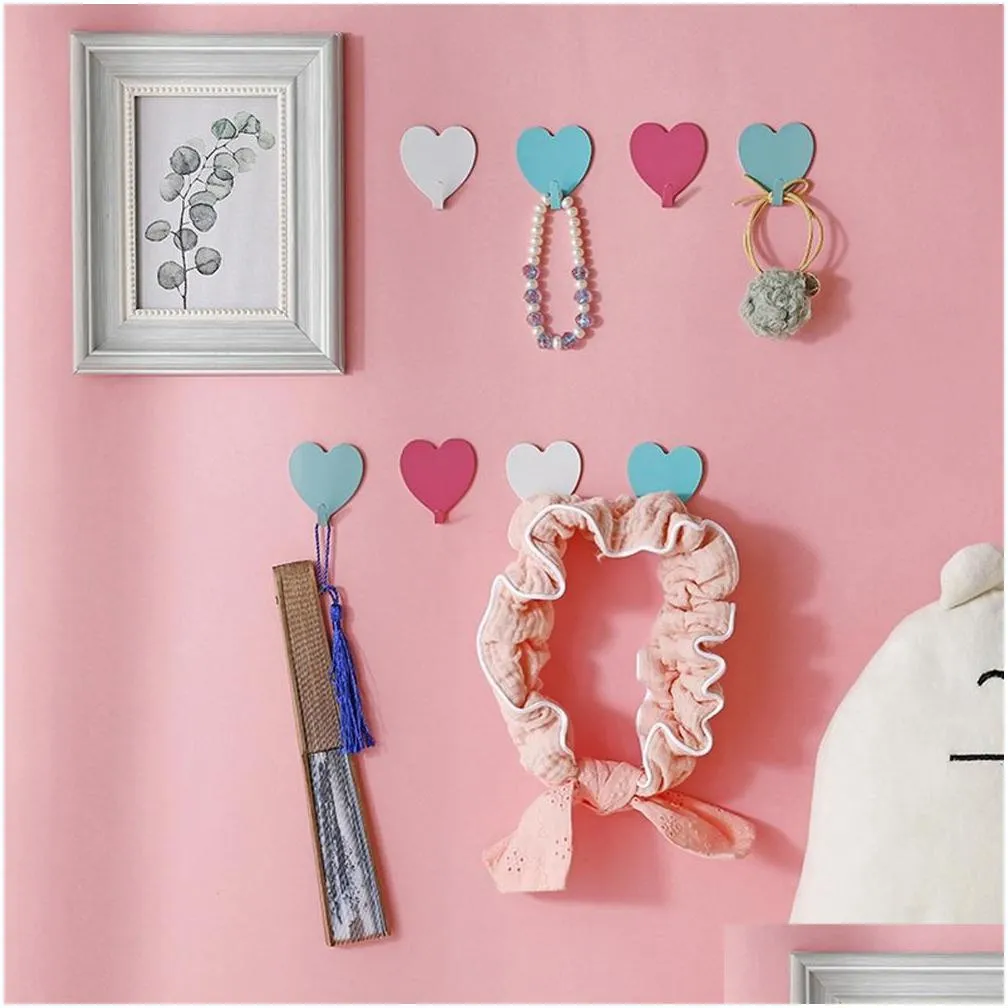 Hooks & Rails Cute Heartshaped Hook Creative Metal Strong Adhesive Paste Wall Bearing Kitchen Seamless Heart Dream Catcher Drop Delive Dhpzk