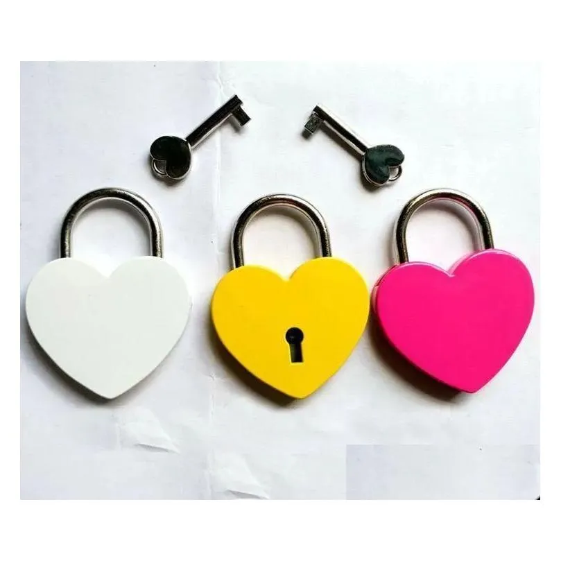 Door Locks Creative Alloy Heart Shape Keys Padlock Mini Archaize Concentric Vintage Old Antique With Drop Delivery Home Garden Buildin Dhfnv