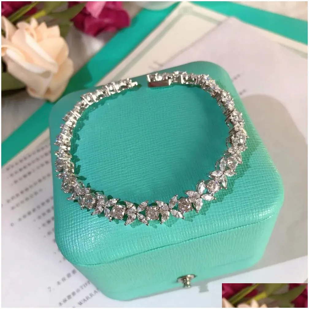 Charm Bracelets Ladies Girlfriends Designer For Women Fashion Elegant Bead Party Diamond Jewelry Valentines Day Gifts Drop Delivery Dh6Ba