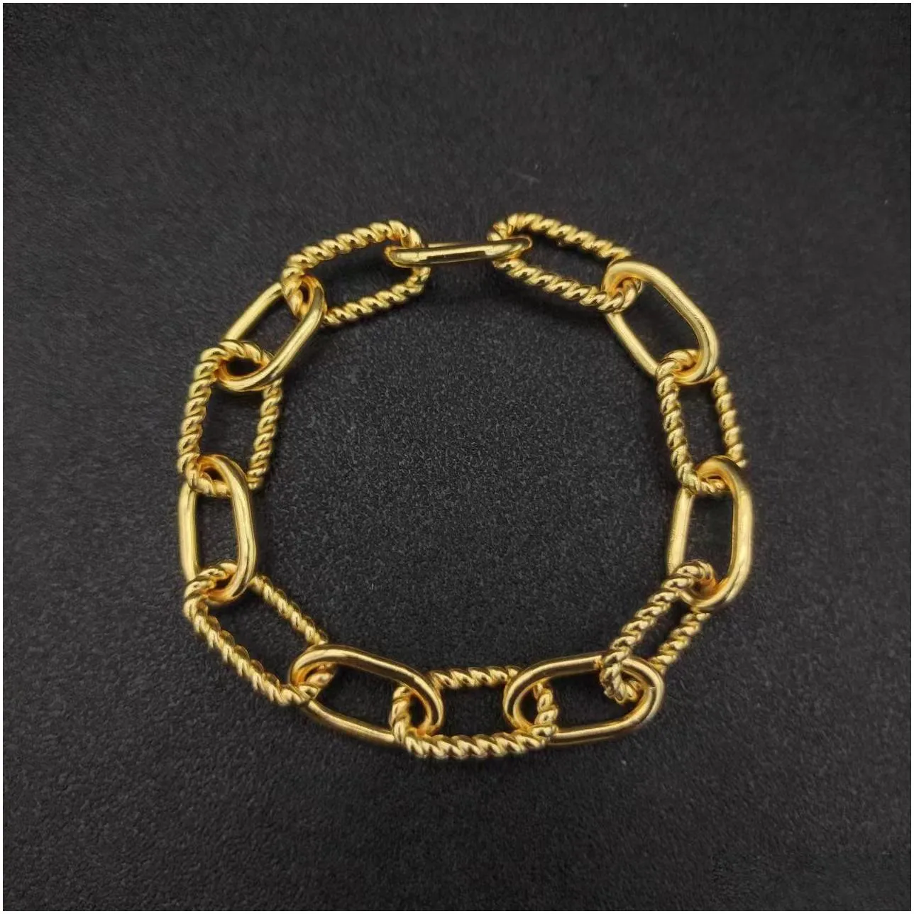 Charm Bracelets Dy Circle Link Chain Designer Bracelet For Women Cuban Chains Diamonds Fashion Retro Party Birthday Jewelry Gift In Dhsau