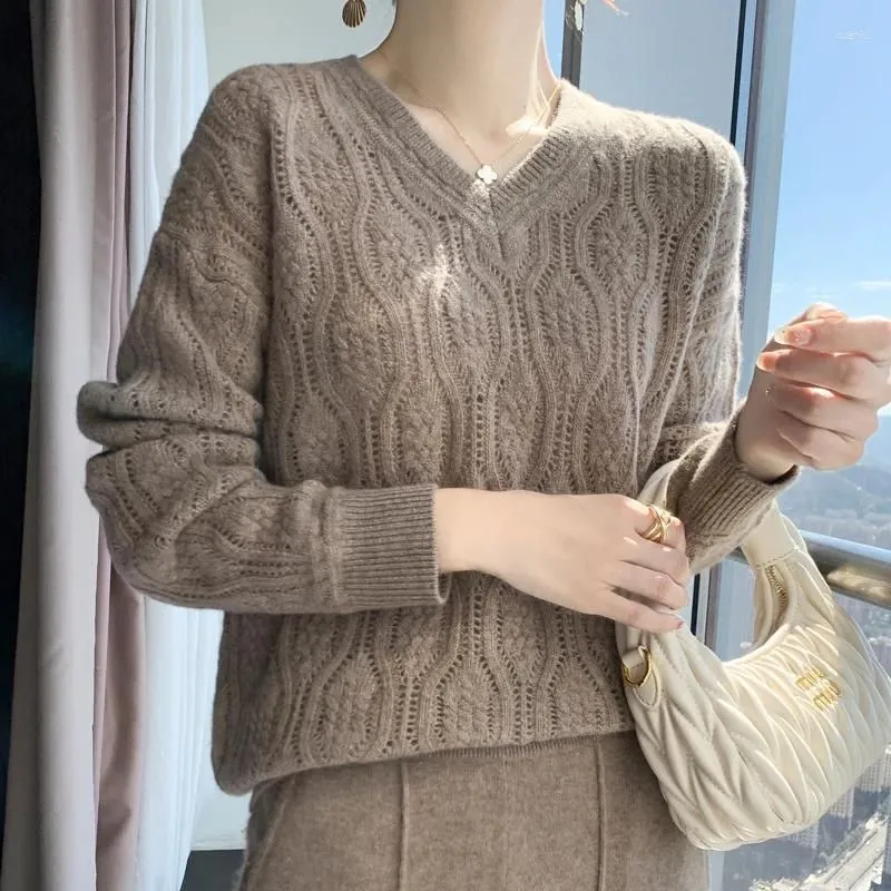 Women`s Sweaters Spring And Autumn Wool V-neck Hollow Pullover Long Sleeved Sweater Soft Fashionable Natural Materials