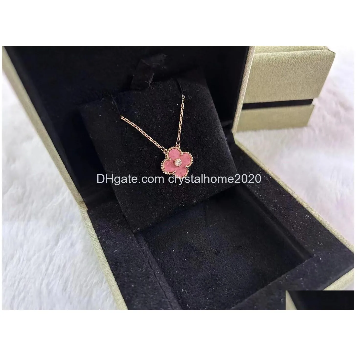 Pendant Necklaces Luxury Van Esigner 18K Gold Cross Chain Rose Pink Clover 15Mm 4 Leaf Flower Choker Necklace Nice Top A Drop Delive Ot2Wh