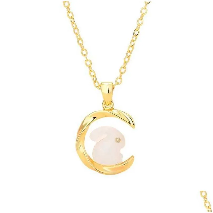 Moon-inlaid Jade Rabbit Necklace Women`s Light Luxury Small Design Sense Rabbit Collar Chain 2023 Winter Chain Gift
