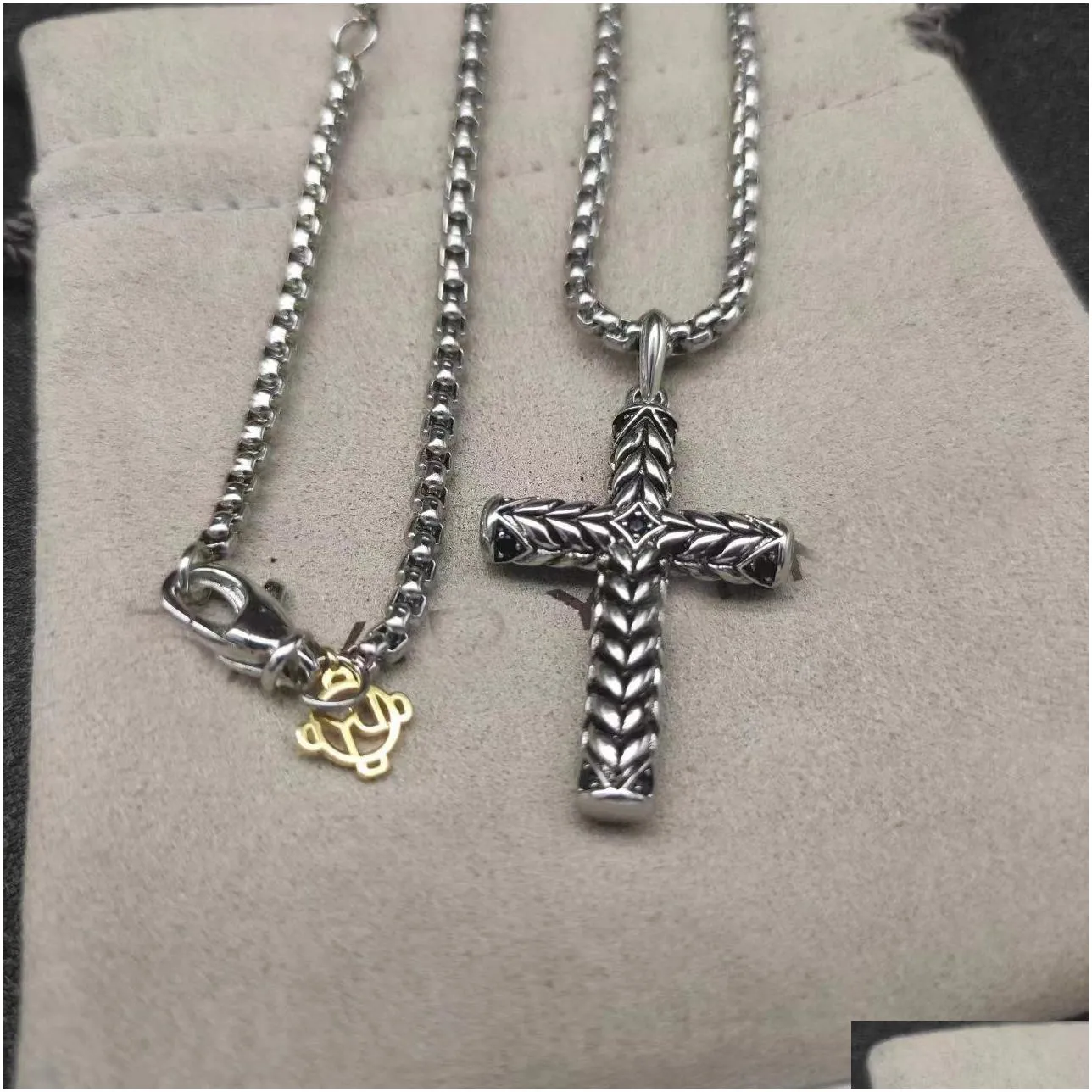 Pendant Necklaces Dy Fashion Necklace Designer High Quality Exquisite Premium Cross Suower Anchor Horn Elegant Lovers Wedding Gift D Dh196