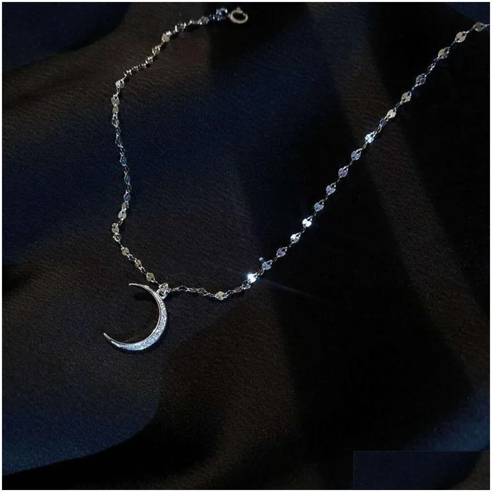 Romantic Moon Anklet for Women Simple Sexy Personality Student Style  Green Diamond Design