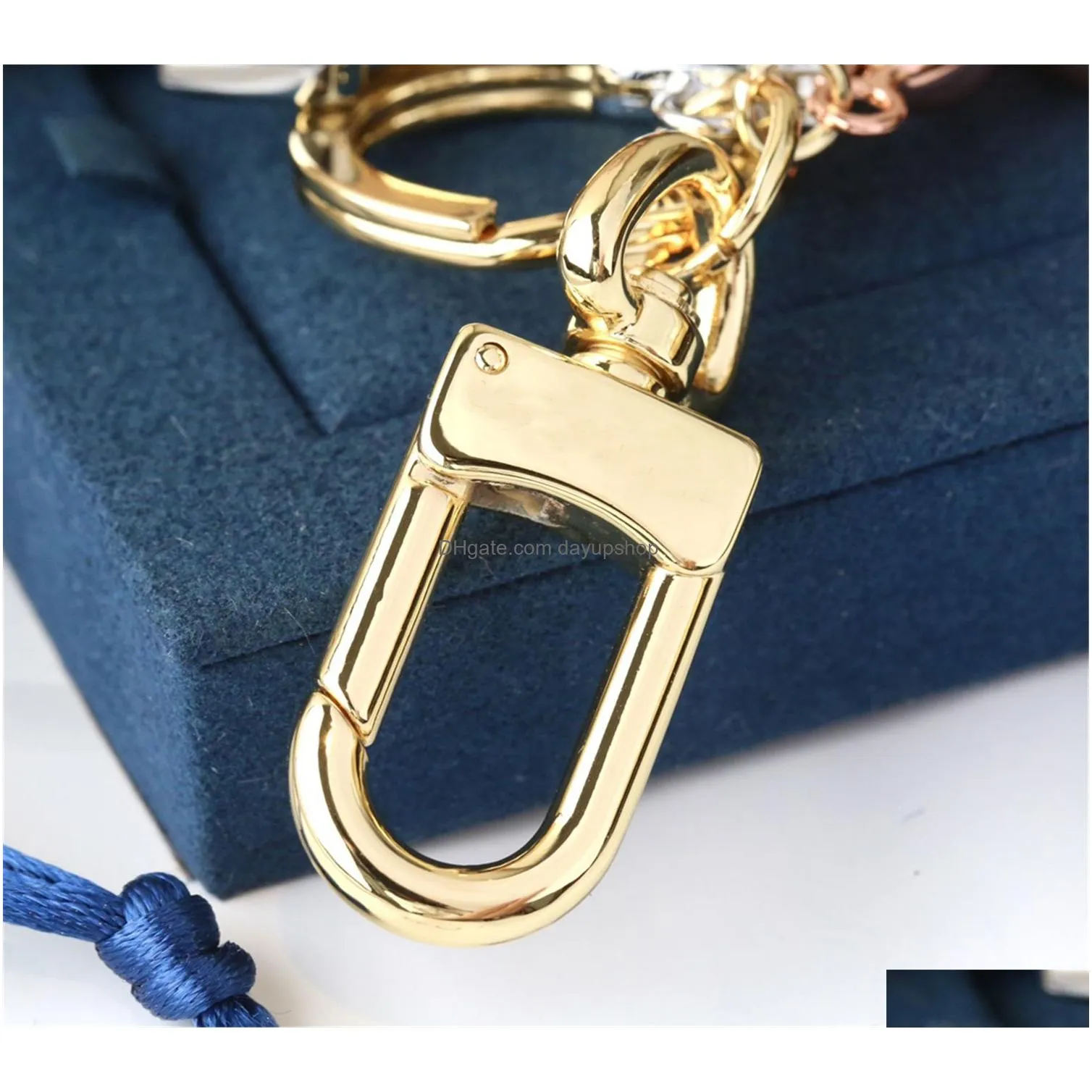 Keychains & Lanyards High Quality Keychain Luxury Designers Brand Key Chain Mens Carkeyring Womens Buckle Bags Pendant Exquisite Gift Dhffr