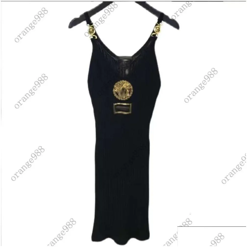 23ss Luxury Plus Dresses sexy V-neck metal buckle suspender knitted bag buttock dress female slim summer new sleeveless  dresses size