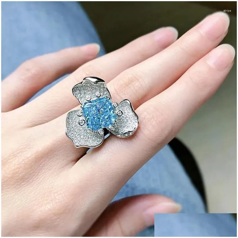 Cluster Rings SpringLady Big Flower 10MM Aquamarine Diamond Ring 925 Sterling Silver Party Wedding Band For Women Bridal Jewelry Gift