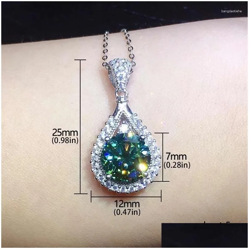 Chains Classic Round Cut Emerald Green Cubic Zirconia Crystal Stone Pendant Necklace Silver Color Clavicle Chain Banquet Party Jewelry