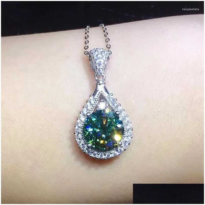 Chains Classic Round Cut Emerald Green Cubic Zirconia Crystal Stone Pendant Necklace Silver Color Clavicle Chain Banquet Party Jewelry