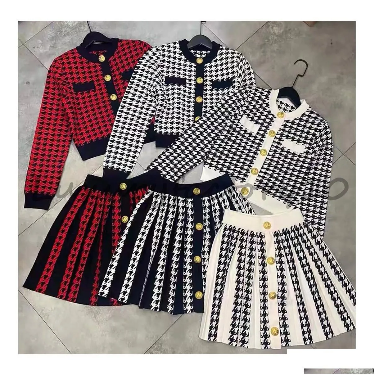 Women`s Autumn Winter Classic Elegant Two-Piece Set Short Sweater Short Knitted Women`s Skirt Clothes Free Size