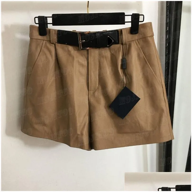 Genuine Leather Short Pant For Women Designer Metal Badge Fashion Shorts High Grade Leather Pants Streetwear