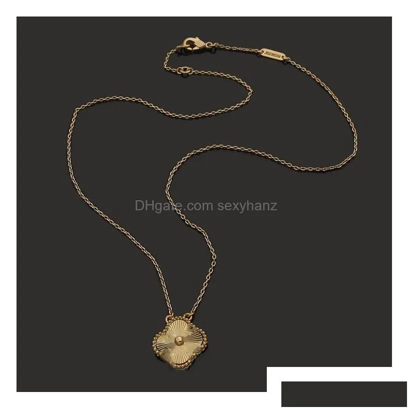 Pendant Necklaces Designer Jewelry Chains Luxury Bijoux Cjewelers  Letter Fourleaf Flower Buckle Fl Diamond Carved Single Drop Del