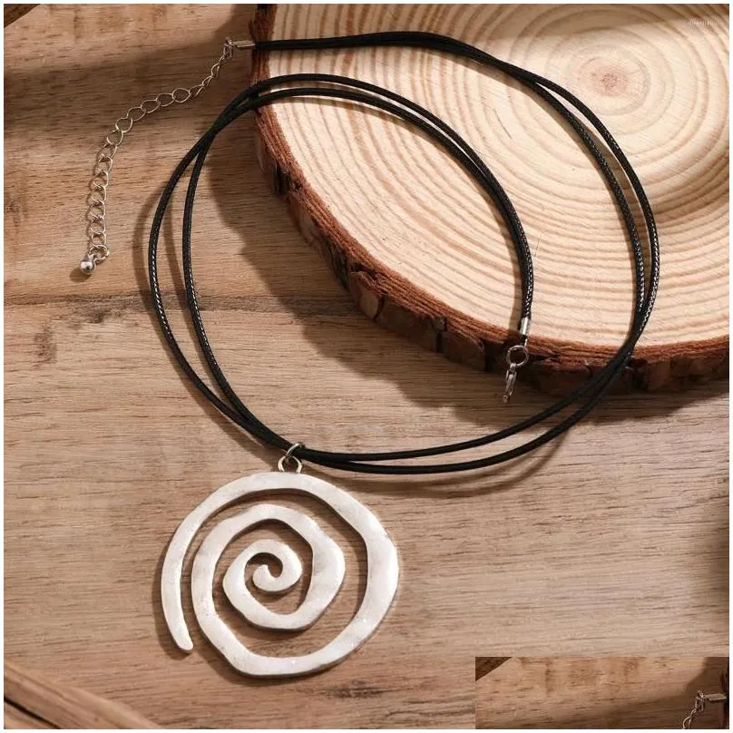 Pendant Necklaces Ethnic Creative Big Spiral Conch Necklace Women Goth Adjustable Leather Wax Thread Chain Holiday Y2K Jewelry