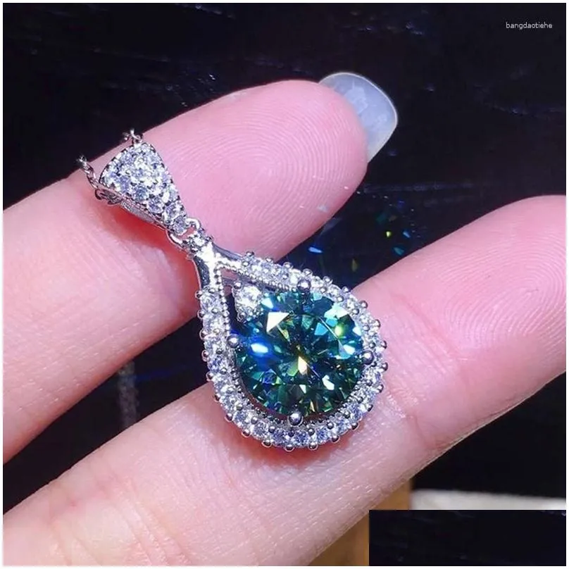 Chains Classic Round Cut Emerald Green Cubic Zirconia Crystal Stone Pendant Necklace Silver Color Clavicle Chain Banquet Party Jewelry