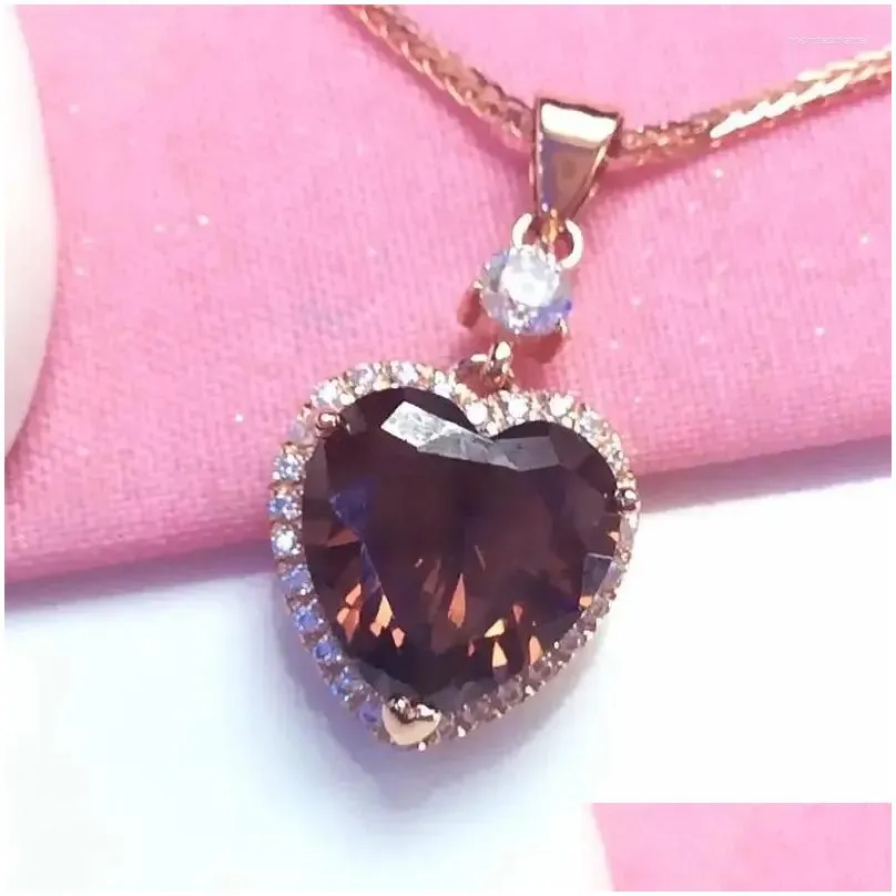 Chains Plated 14K Rose Gold Ruby Crystal Heart-shaped Neckalce For Woman Luxury Romantic Engagement Jewelry