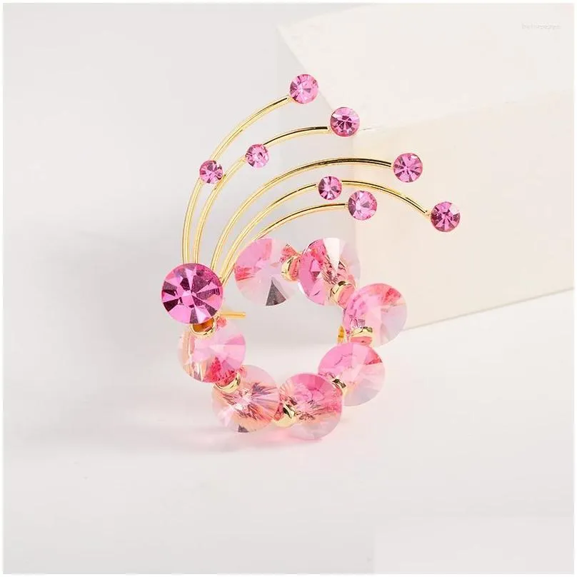 Brooches SUYU Summer Fashion Elegant Flower Brooch Exquisite Floral Feeling Clothing Accessories Pins