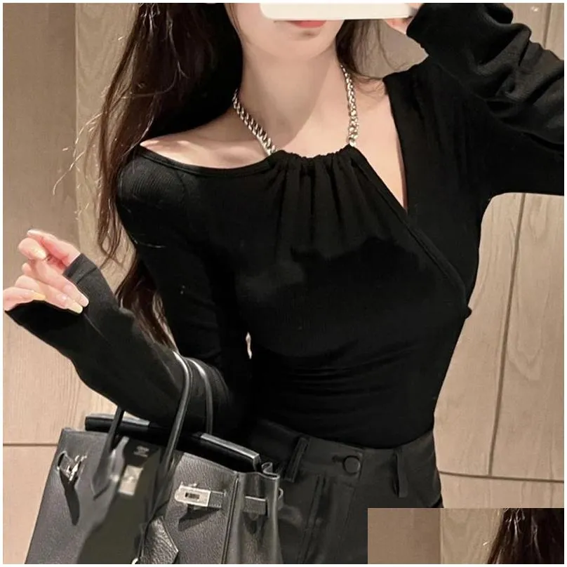 Womens Tshirt Sexy Off Shoulder Chain Neck Long Sleeve Sweet Temperament Versatile Slim Top 240202