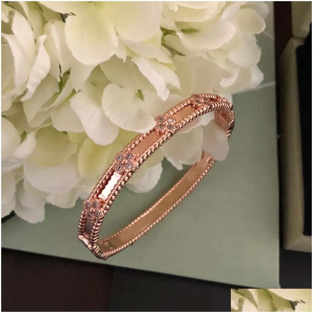 brand designer clover bangle bracelet for women 18k gold plated  four leaf perlee sweet clover flower cuff valentine party gift with