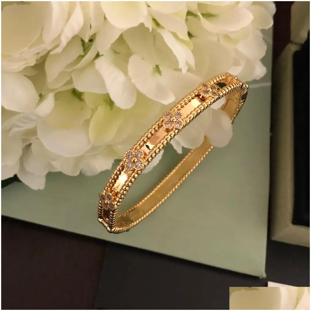 brand designer clover bangle bracelet for women 18k gold plated  four leaf perlee sweet clover flower cuff valentine party gift with