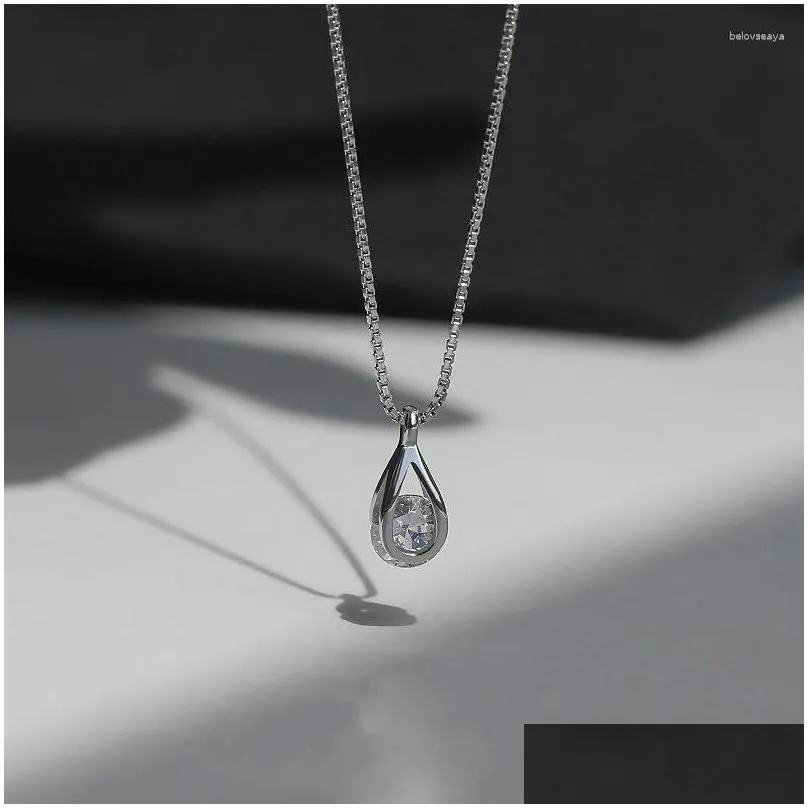 Jewelry Pouches Synthetic Moissanite Zircon Water Drop Necklace Female Summer Design Sense Geometric Clavicle