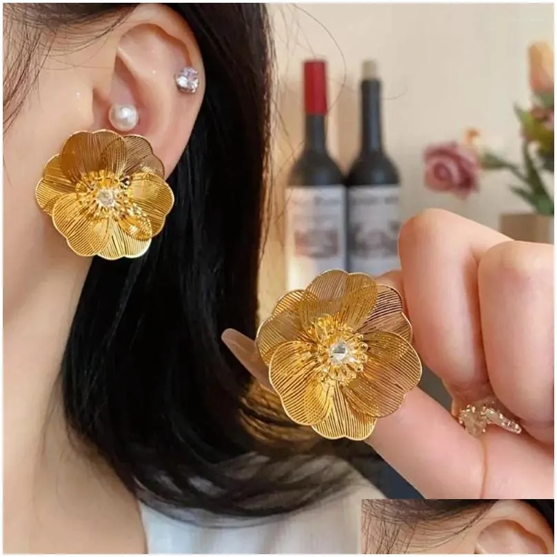 Stud Earrings Elegant Flower Zircon Individuality Romantic Exquisite Ear Jewelry Fashion Exaggerated Design Earring Girl