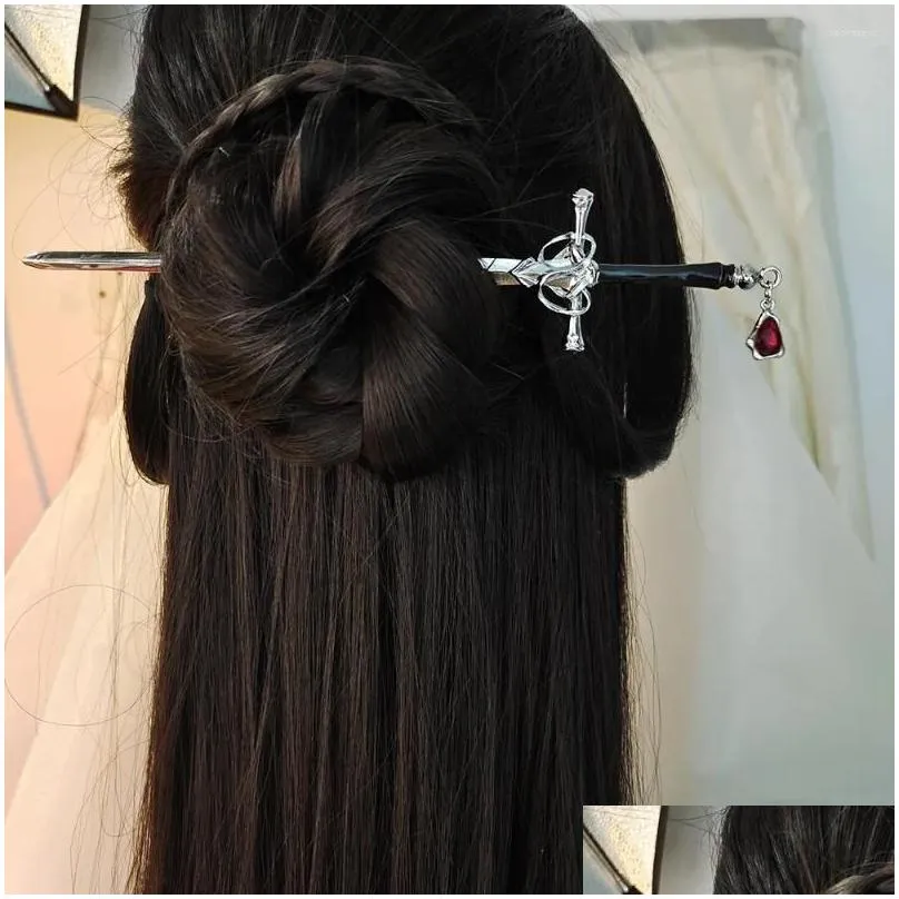 Hair Clips Punk Ruby Pendant Sword Hairpin Simple Sticks For Retro Women Girl Hairstyle Dish Accessories Trendy 2024
