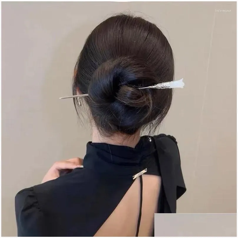 Hair Clips Elegant Vintage Metal Tulip Stick Chinese Charm Magnolia Flower Chopsticks Accessories For Women Headdress