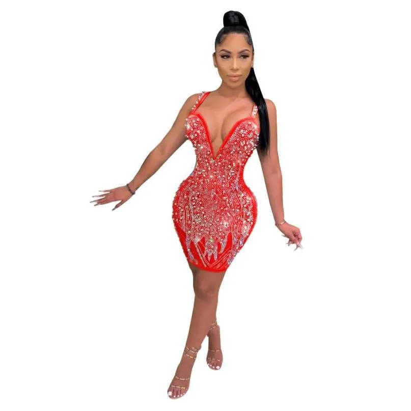 Summer Sexy Sparkle Sleeveless Sequins Pearl Crystal Party Dress Glitter Spagetti Straps Bodycon Celebrities Outfits Female Robes